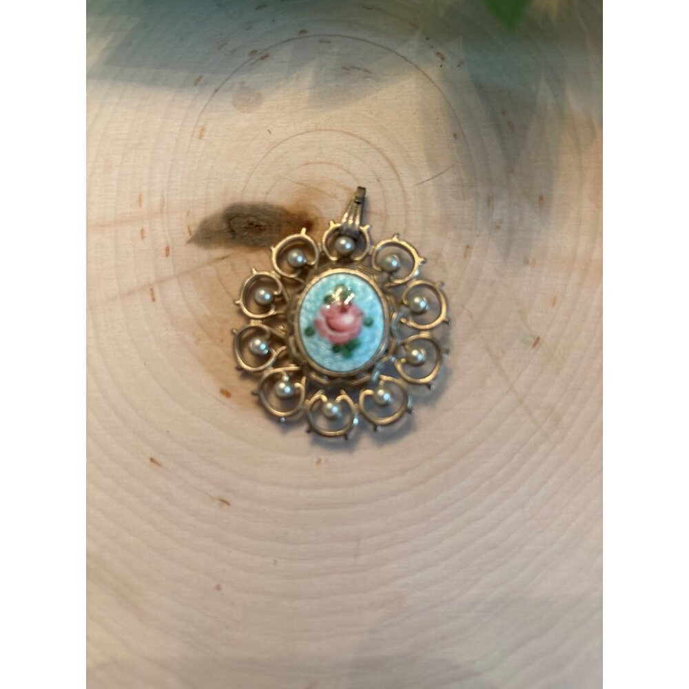 Vintage Gold-Tone Pendant With Rose Enamel  Romantic Rose Pendant Gold Tone - Picture 6 of 9